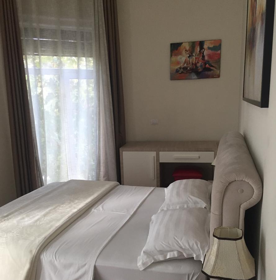 Living Hotel Tirana Kültér fotó
