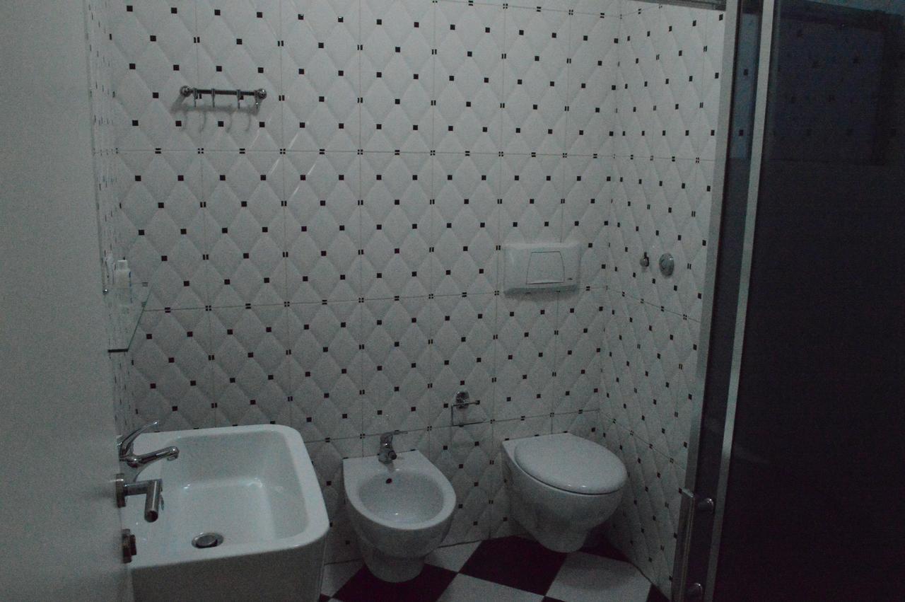 Living Hotel Tirana Kültér fotó
