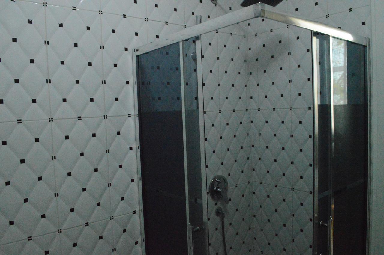 Living Hotel Tirana Kültér fotó