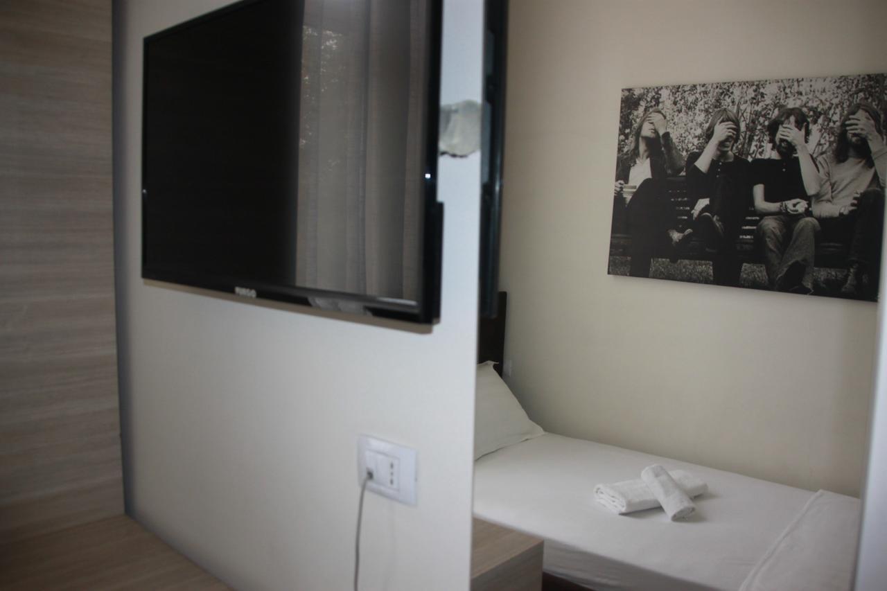 Living Hotel Tirana Kültér fotó