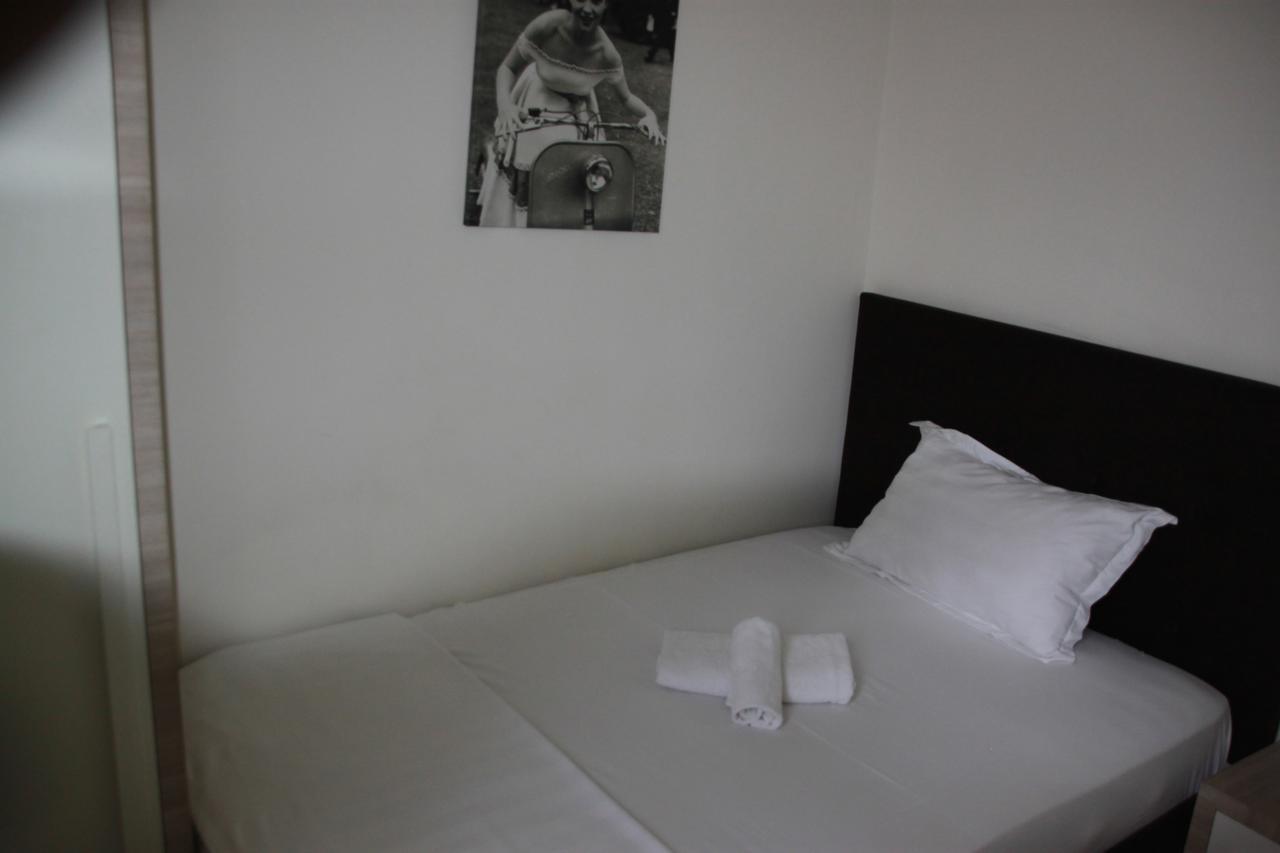 Living Hotel Tirana Kültér fotó