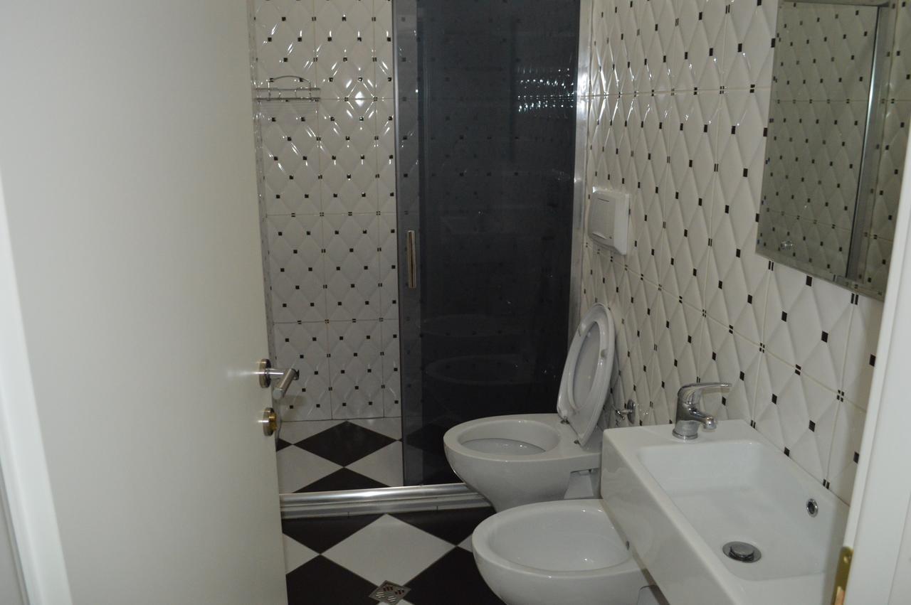Living Hotel Tirana Kültér fotó